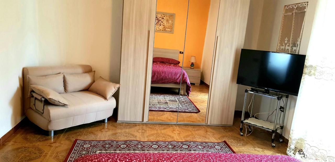 Casa Lory Lejlighed Pescina Eksteriør billede